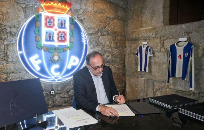 占据主动 占据主动